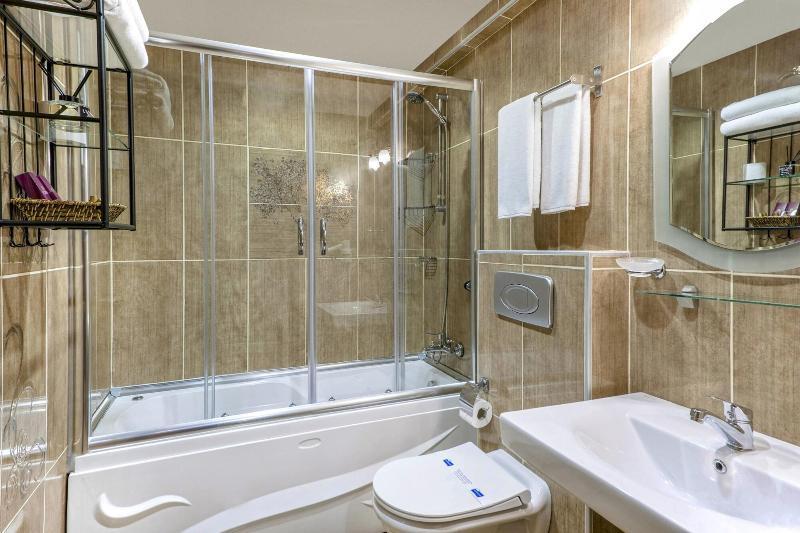 Royan Suites Istanbul Eksteriør billede