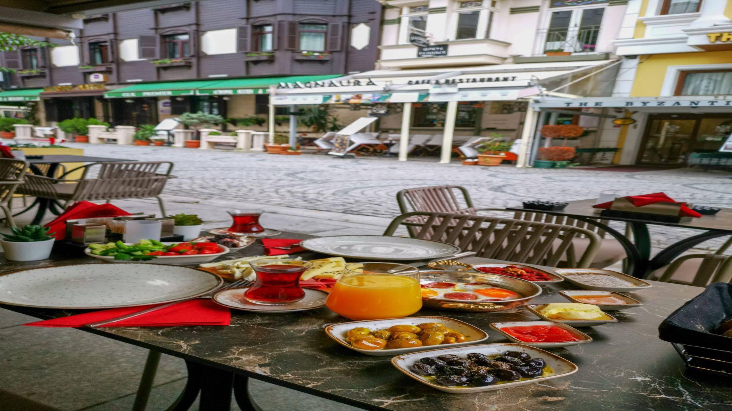 Royan Suites Istanbul Eksteriør billede
